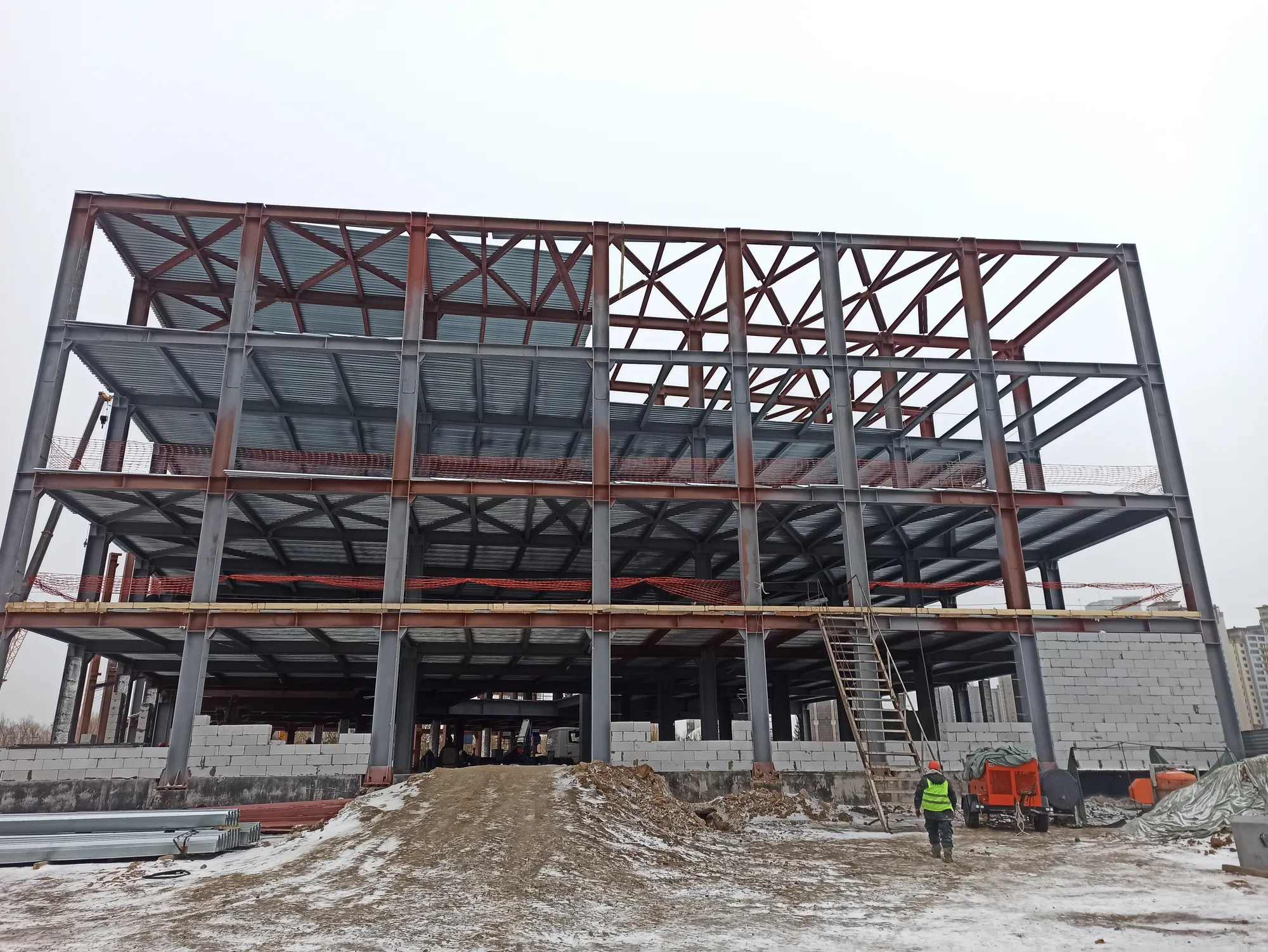 Строительство общеобразовательной школы на 1100 мест в г. Астана, р-н Алматы, ул. Б. Момышулы, участок 1/1 в Триатлон Парк"